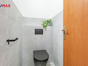 Prodej rodinného domu, Byšice, 5. května, 300 m2