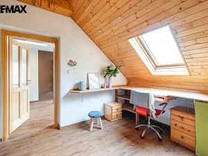 Prodej rodinného domu, Byšice, 5. května, 300 m2