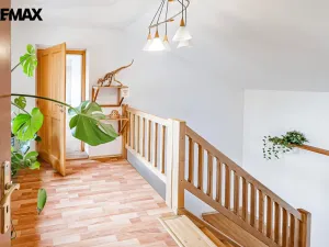 Prodej rodinného domu, Byšice, 5. května, 300 m2