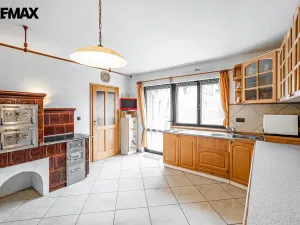 Prodej rodinného domu, Byšice, 5. května, 300 m2