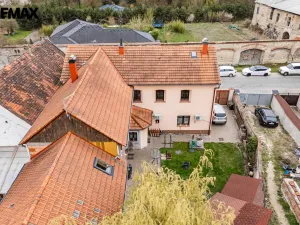 Prodej rodinného domu, Byšice, 5. května, 300 m2