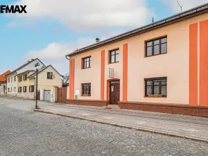 Prodej rodinného domu, Byšice, 5. května, 300 m2