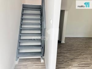 Pronájem bytu 2+1, Praha - Hrdlořezy, Českobrodská, 75 m2