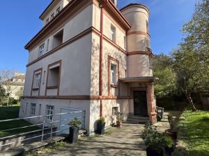 Pronájem bytu 4+1, Praha - Dejvice, Šárecká, 150 m2