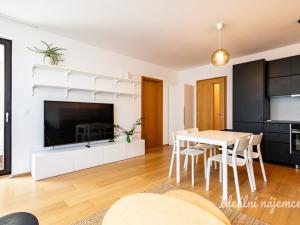 Pronájem bytu 2+kk, Praha - Dolní Chabry, Poštova, 51 m2