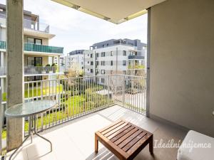 Pronájem bytu 2+kk, Praha - Dolní Chabry, Poštova, 51 m2