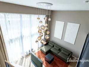 Pronájem bytu 1+kk, Praha - Holešovice, V háji, 43 m2