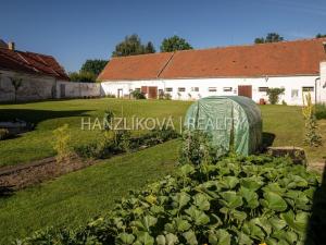 Prodej zemědělské usedlosti, Pištín, 200 m2