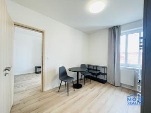 Pronájem bytu 2+kk, Plzeň - Jižní Předměstí, Kotkova, 33 m2