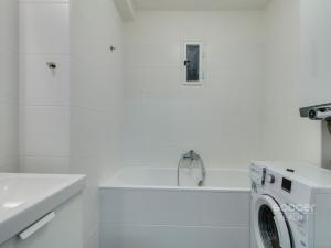 Pronájem bytu 2+1, Praha - Strašnice, Starostrašnická, 50 m2