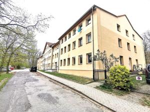 Pronájem bytu 1+1, Milovice - Mladá, Kaštanová, 43 m2