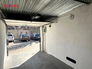 Pronájem garáže, Praha - Vysočany, Na Krocínce, 17 m2