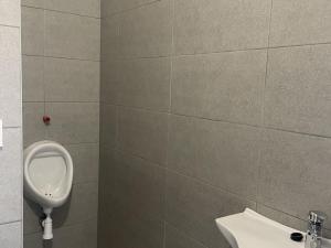 Pronájem kanceláře, Králův Dvůr, Průmyslová, 60 m2