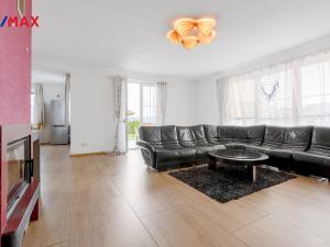 Prodej rodinného domu, Jenišov - Pod Rohem, K Rohu, 210 m2