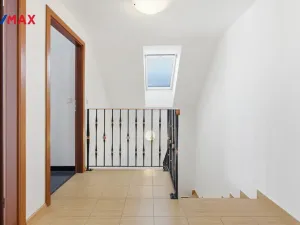 Prodej rodinného domu, Jenišov - Pod Rohem, K Rohu, 210 m2