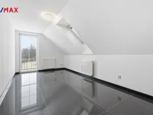 Prodej rodinného domu, Jenišov - Pod Rohem, K Rohu, 210 m2