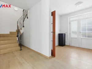 Prodej rodinného domu, Jenišov - Pod Rohem, K Rohu, 210 m2