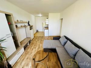 Pronájem bytu 2+kk, Teplice - Trnovany, Antonína Sochora, 47 m2