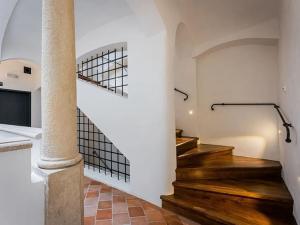 Pronájem bytu 2+1, Praha - Malá Strana, Vlašská, 87 m2