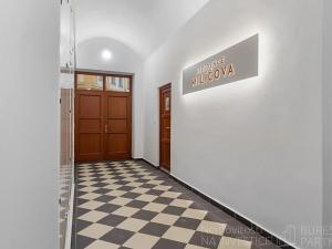 Pronájem bytu 1+kk, Praha - Žižkov, Milíčova, 30 m2