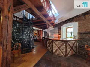 Pronájem obchodního prostoru, Kolín - Kolín III, Havelcova, 100 m2