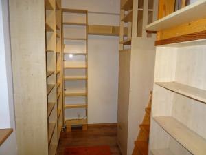 Pronájem bytu 2+kk, Praha - Žižkov, Jeseniova, 41 m2