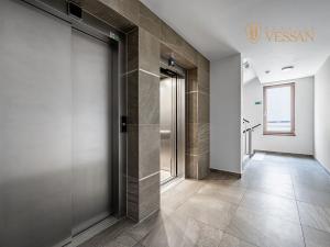Prodej bytu 2+kk, Praha - Vysočany, Bassova, 51 m2