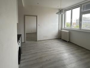 Pronájem bytu 2+kk, Praha - Vinohrady, Hollarovo náměstí, 47 m2