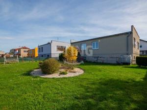 Prodej rodinného domu, Dolní Benešov, Na Březích, 200 m2