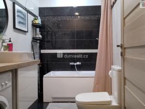 Prodej bytu 2+1, Karlovy Vary, Vítězná, 106 m2
