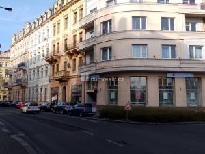 Prodej bytu 2+1, Karlovy Vary, Vítězná, 106 m2