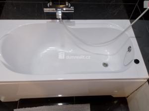 Prodej bytu 2+1, Karlovy Vary, Vítězná, 106 m2