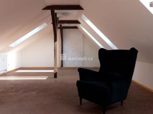 Prodej bytu 2+1, Karlovy Vary, Vítězná, 106 m2