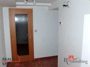 Pronájem bytu 1+1, Opava - Předměstí, Hobzíkova, 59 m2