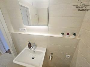 Pronájem bytu 2+kk, Brno, Vondrákova, 38 m2
