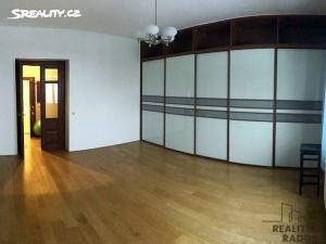 Prodej bytu 2+1, Kladno, plk. Stříbrného, 76 m2