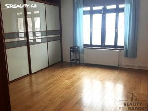 Prodej bytu 2+1, Kladno, plk. Stříbrného, 76 m2