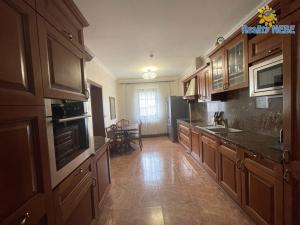 Prodej rodinného domu, Praha - Dolní Měcholupy, Za kovárnou, 310 m2