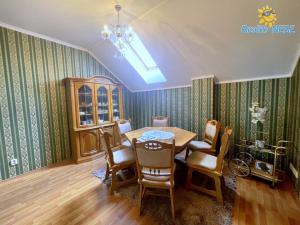 Prodej rodinného domu, Praha - Dolní Měcholupy, Za kovárnou, 310 m2
