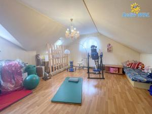Prodej rodinného domu, Praha - Dolní Měcholupy, Za kovárnou, 310 m2