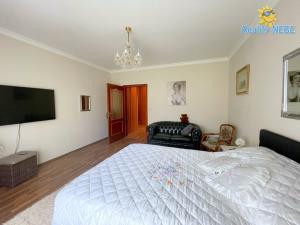 Prodej rodinného domu, Praha - Dolní Měcholupy, Za kovárnou, 310 m2