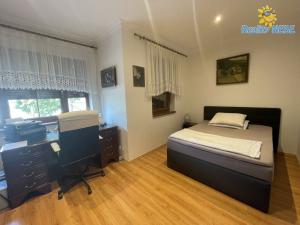 Prodej rodinného domu, Praha - Dolní Měcholupy, Za kovárnou, 310 m2