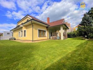 Prodej rodinného domu, Praha - Dolní Měcholupy, Za kovárnou, 310 m2