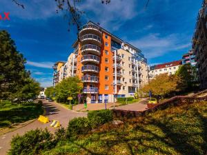 Pronájem bytu 2+kk, Praha - Vysočany, Nepilova, 34 m2
