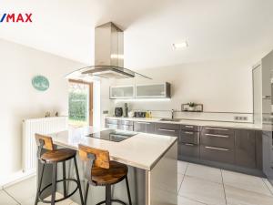 Prodej rodinného domu, Neveklov, Husova, 280 m2