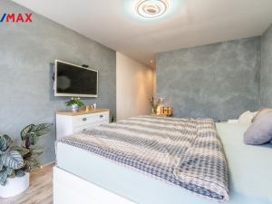 Prodej rodinného domu, Neveklov, Husova, 280 m2