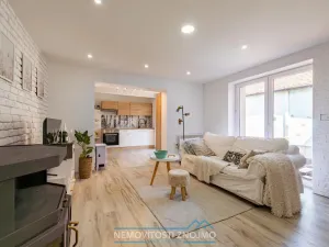 Prodej rodinného domu, Alberndorf im Pulkautal, Rakousko, Bundesstraße, 180 m2