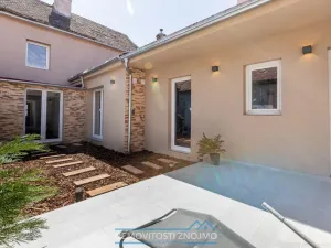 Prodej rodinného domu, Alberndorf im Pulkautal, Rakousko, Bundesstraße, 180 m2