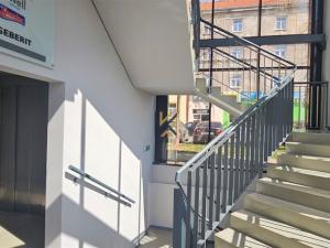 Pronájem obchodního prostoru, Praha - Libeň, Českomoravská, 1642 m2