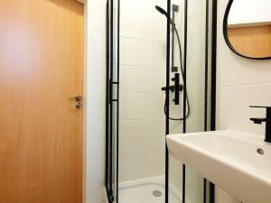 Pronájem bytu 1+kk, Praha - Vysočany, Vysočanské náměstí, 32 m2